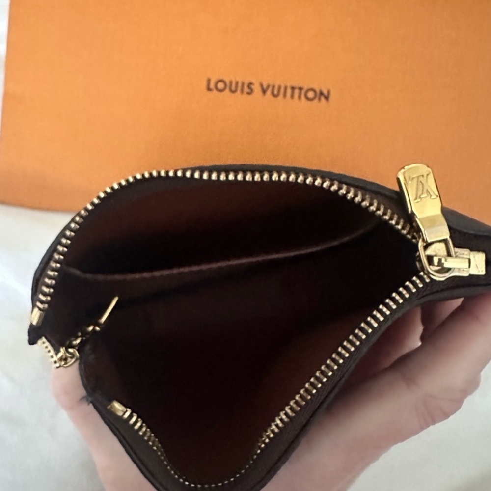 Louis Vuitton Key Card Holder Pouch S - Picture 2 of 9